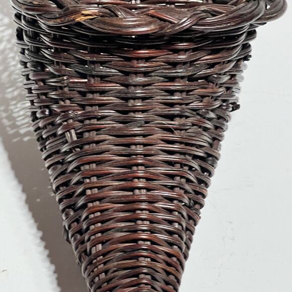 wicker rattan cornucopia wall pocket hang basket horn of plenty rustic woven - Picture 16 of 16